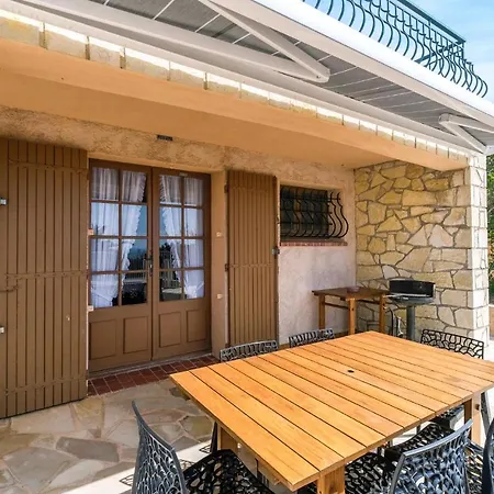 Domaine De La Bastide Dagay Antheor-Cap-Roux